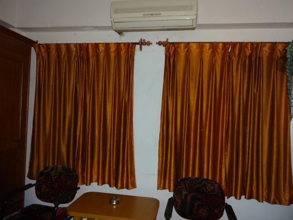 Chinna'S Residency Bangalore Exterior photo
